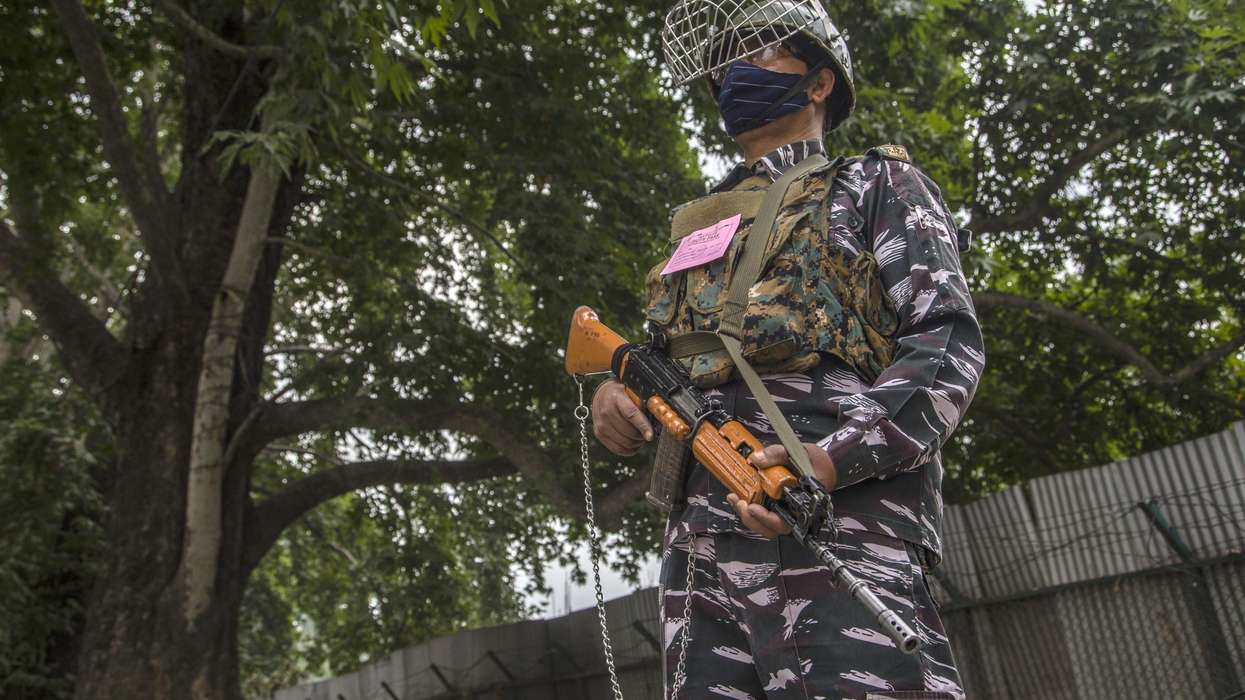 Police kill militant group commander and deputy in Indian Kashmir