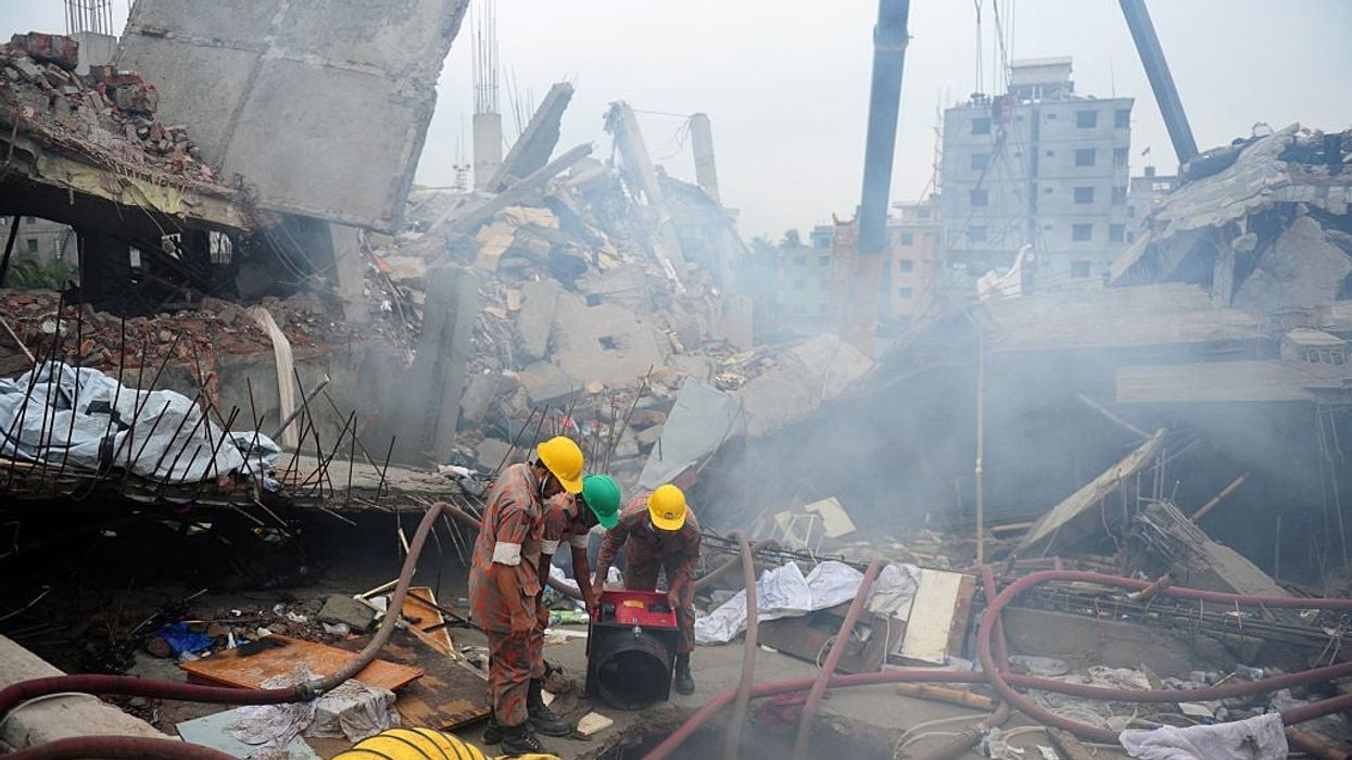 Retailers, unions ‘extend worker safety accord' in Bangladesh