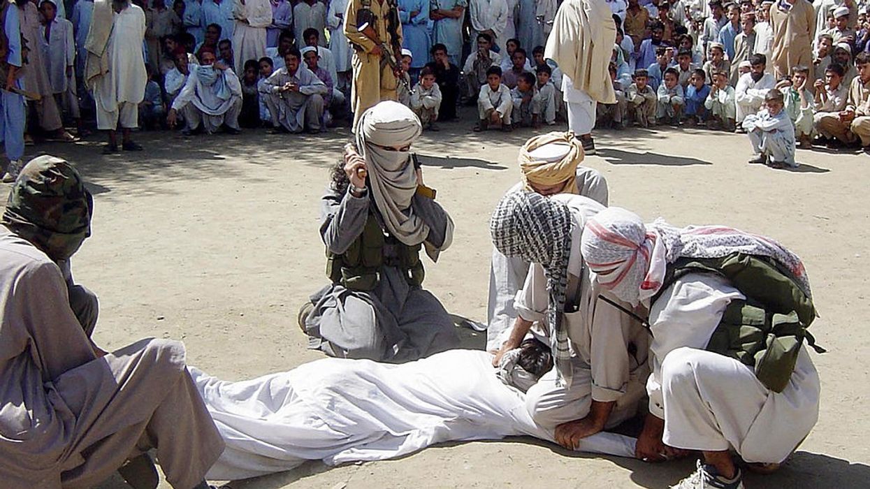 Militant fire across Afghan border kills two Pakistani soldiers