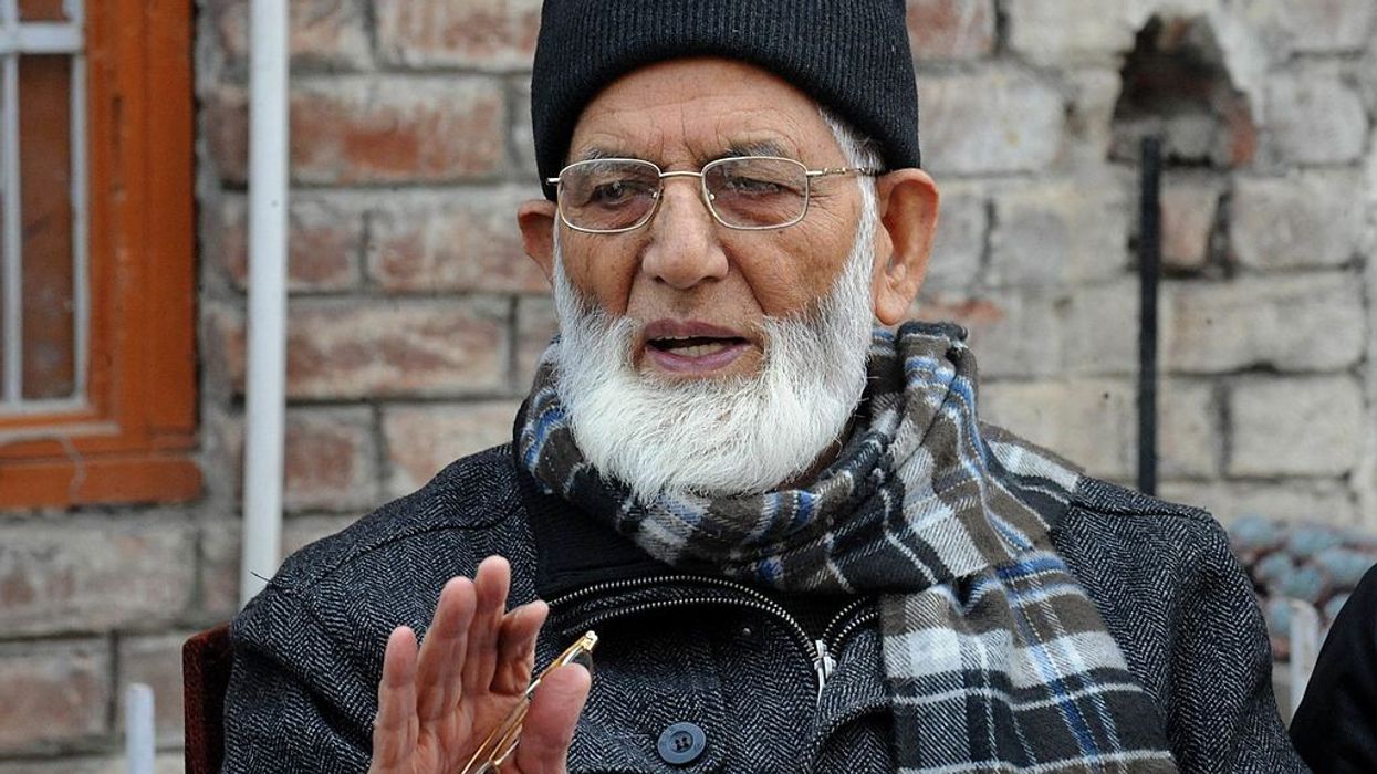 Kashmir separatist leader Geelani laid to rest in Srinagar
