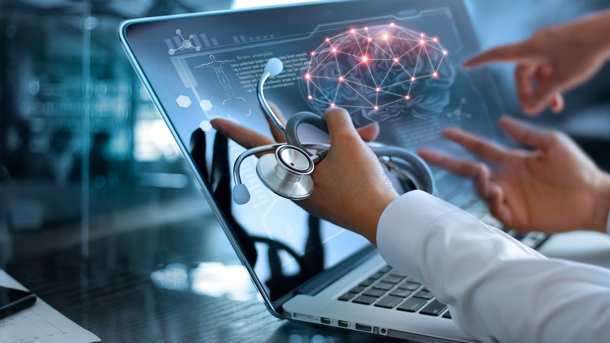British Indian doctor conducts first virtual brain practice operation using AI