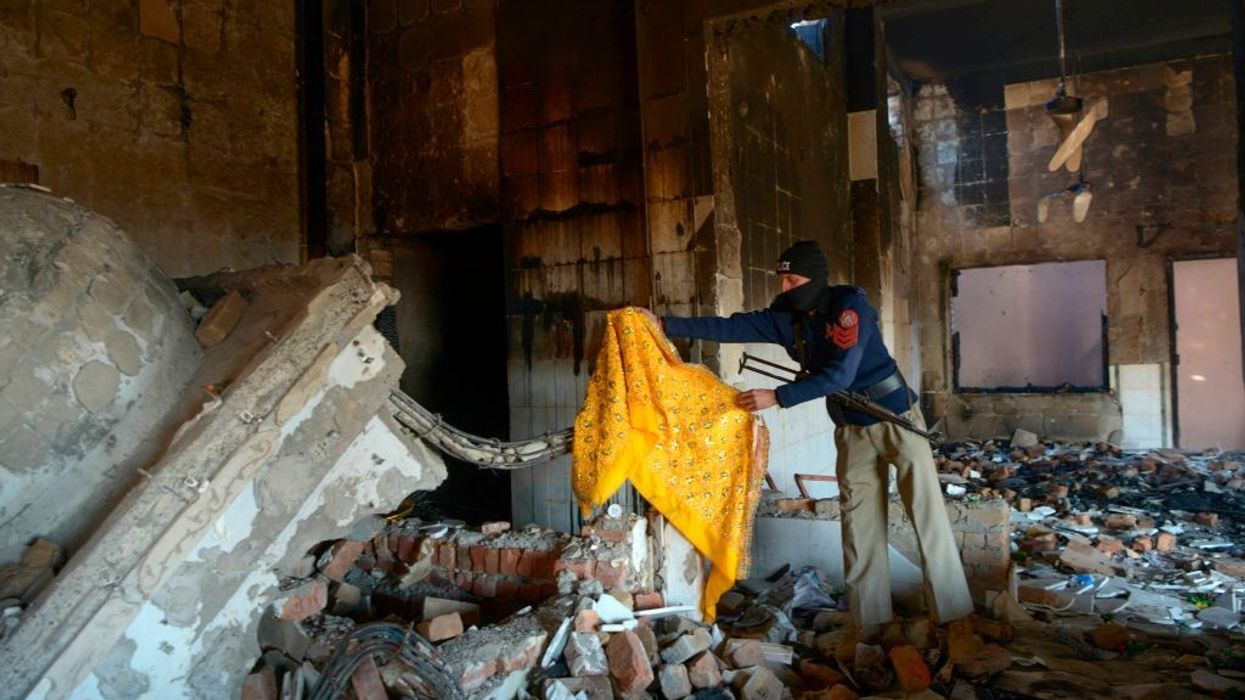 Pakistani Hindu family ‘held hostage’ for fetching water from mosque