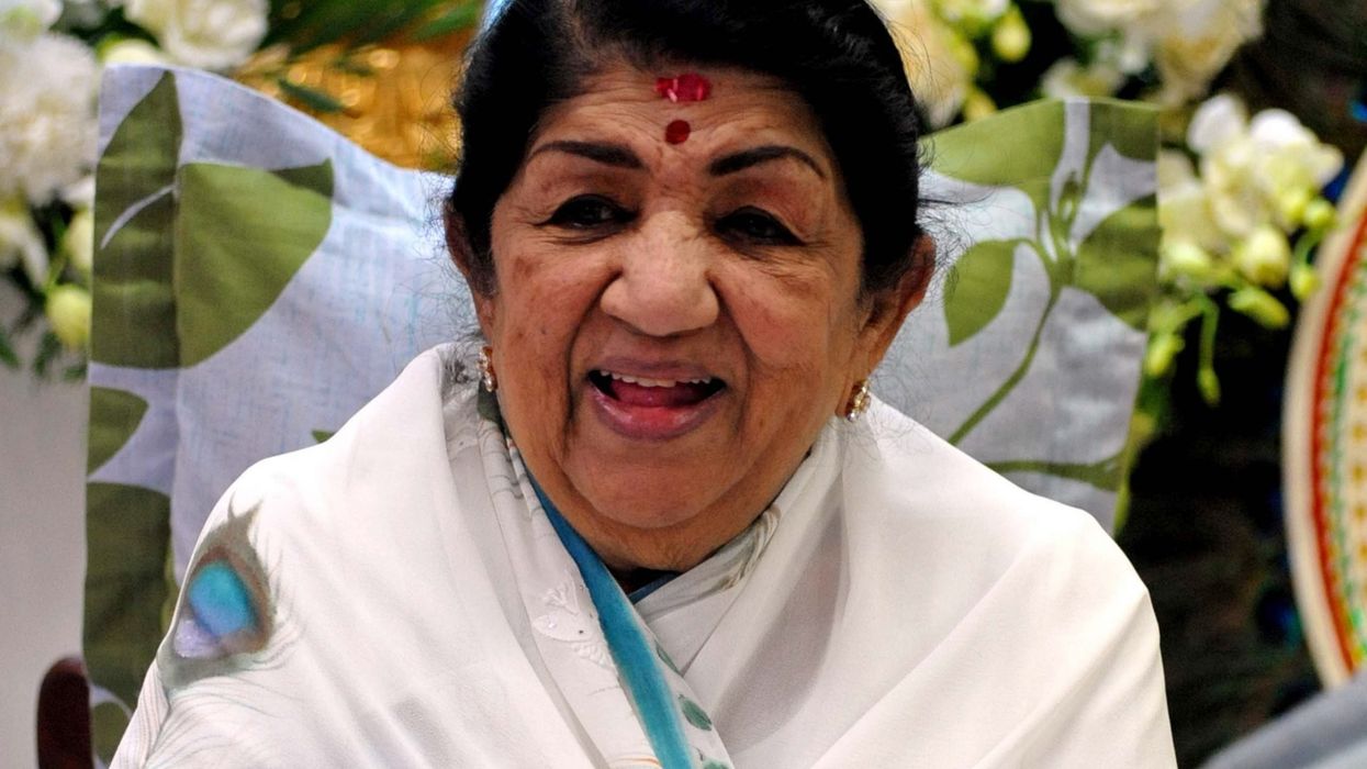 Lata Mangeshkar continues to remain under observation