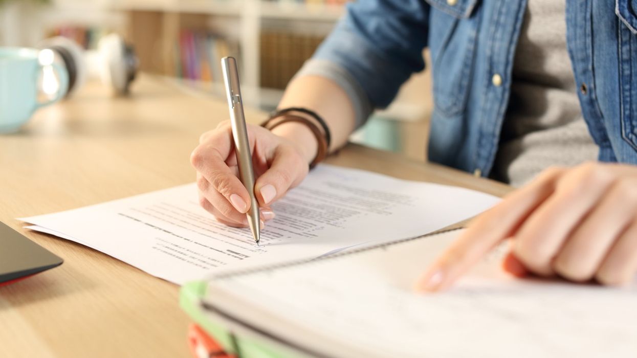 LPS Foundation in US distributes scholarships worth $100,000