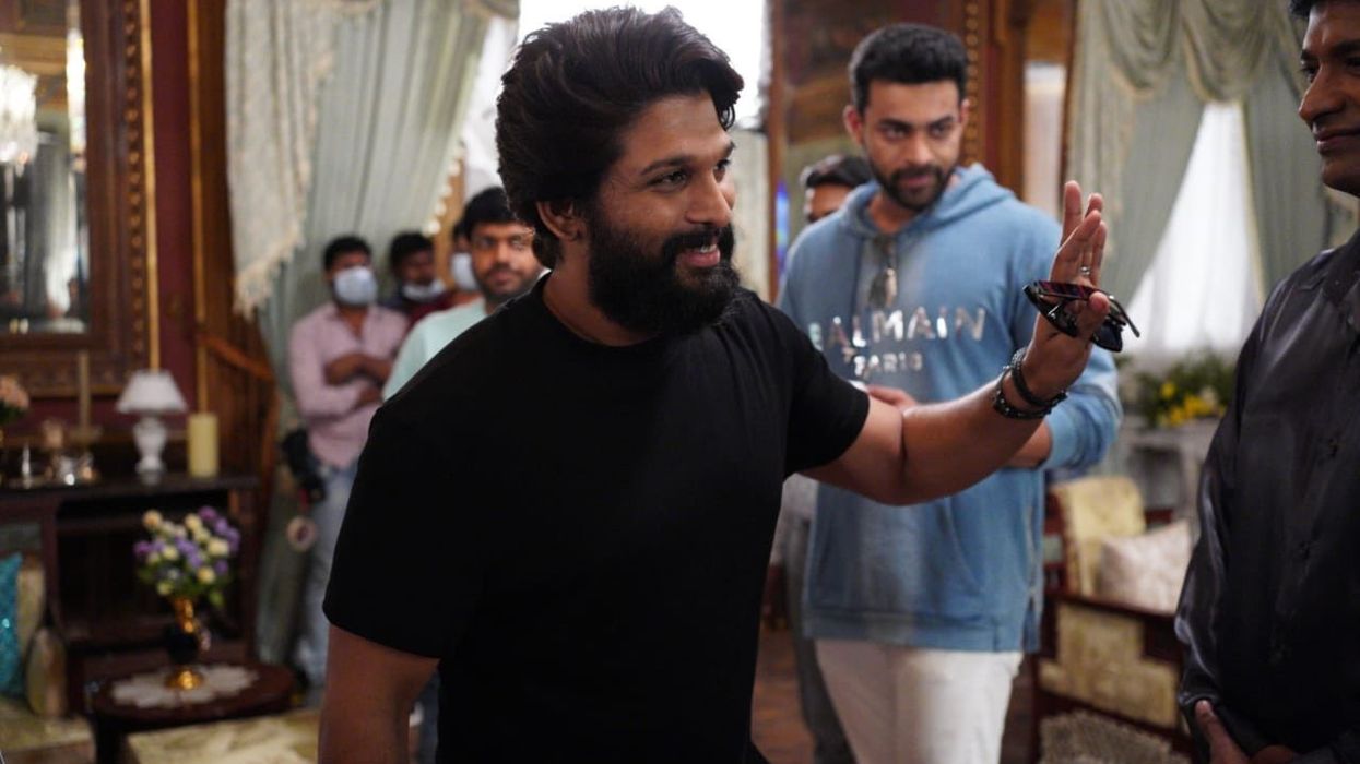 Allu Arjun visits the sets of F3, spends time with Venkatesh and Varun Tej