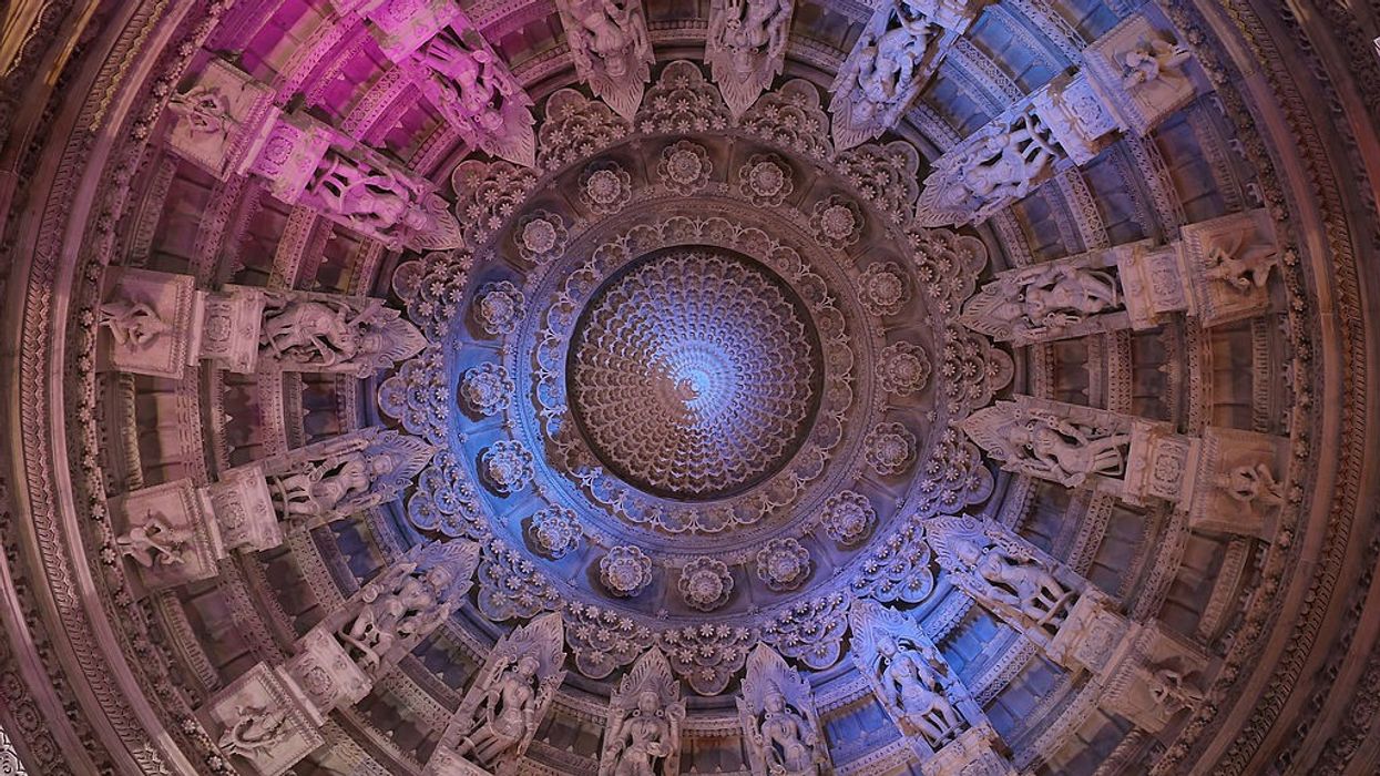 Abu Dhabi Hindu temple site: 35 Gujarat officials visit