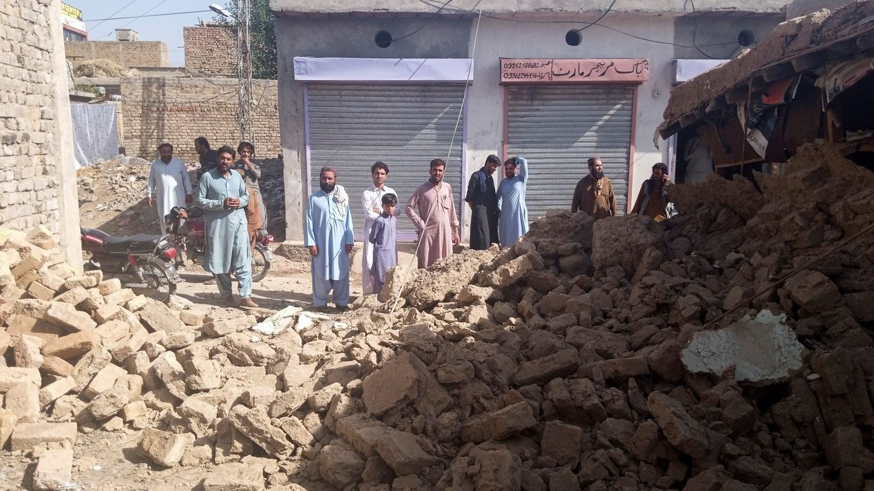 20 killed as quake rattles southwestern Pakistan