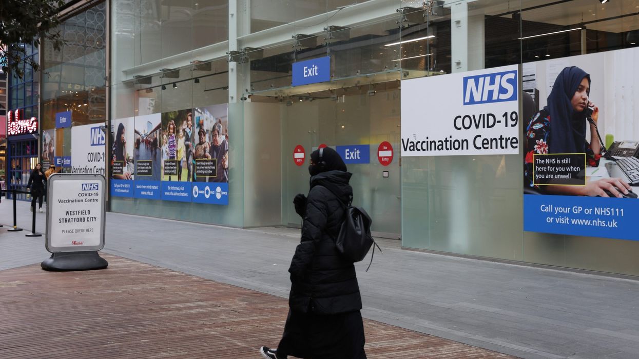 EXCLUSIVE: As the Omicron variant spreads, front line doctors warn of the WORST HEALTH CRISIS IN 20 YEARS