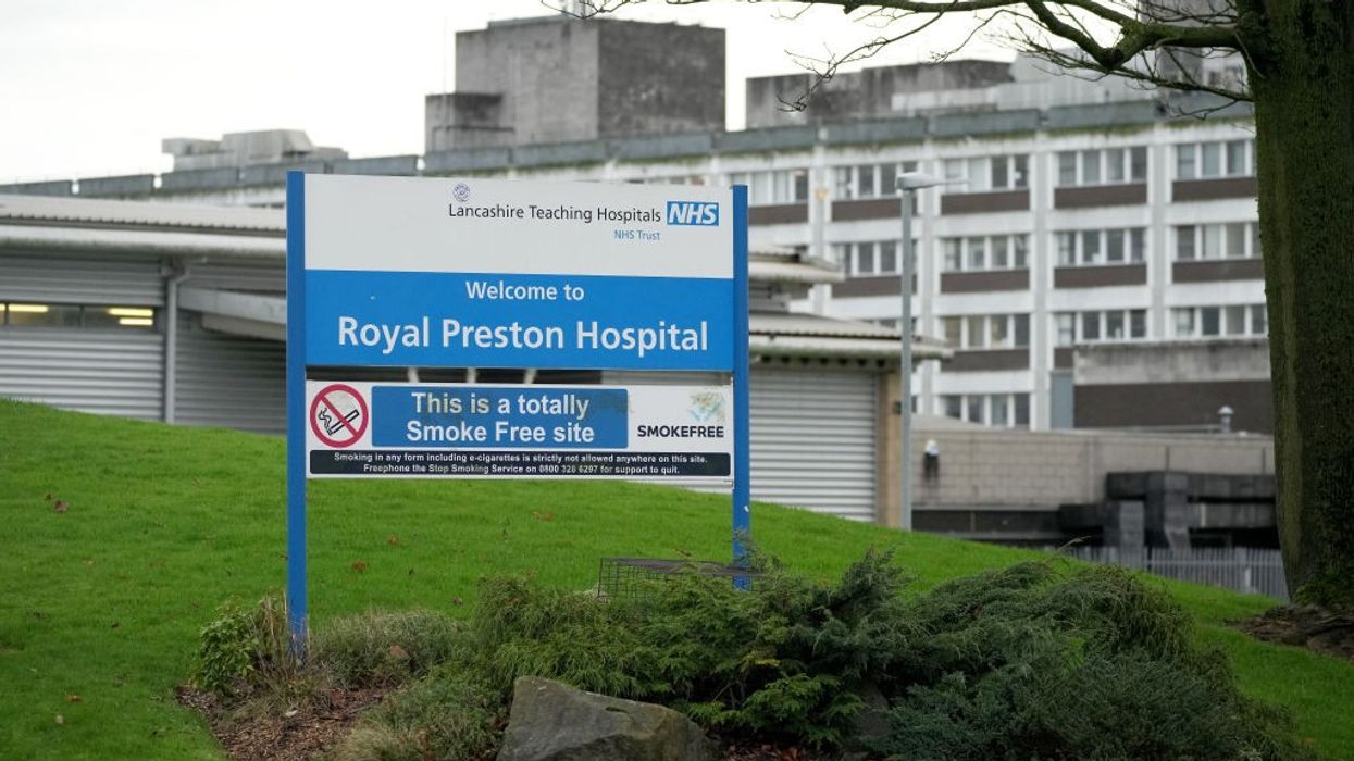 England builds temporary hospitals to tackle potential overspill of inpatients