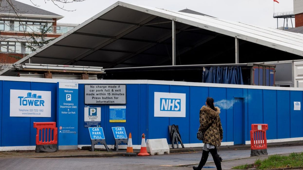 UK seeks to mitigate workforce disruption from Omicron