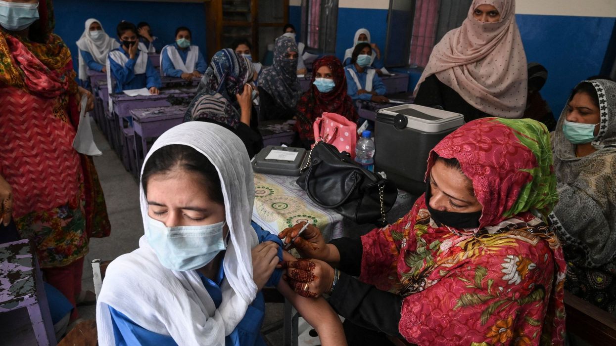 Karachi launches door-to-door COVID-19 vaccination for women