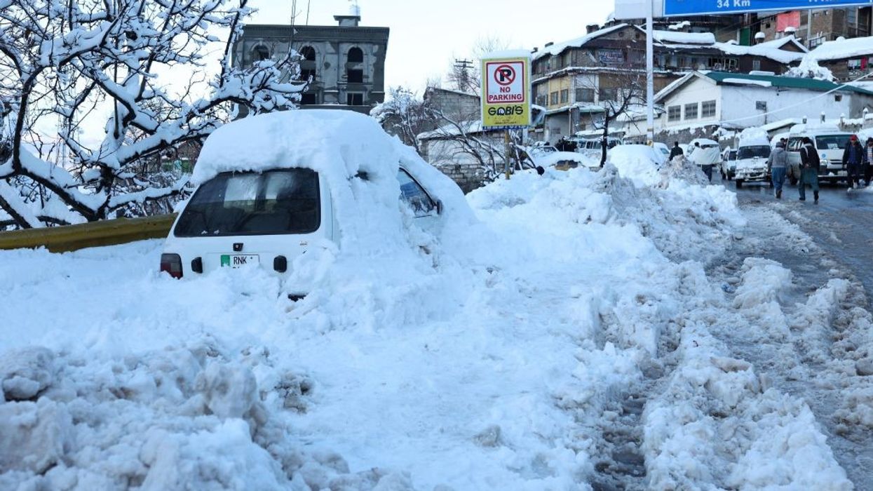 Tourists question blizzard tragedy in Pakistan town