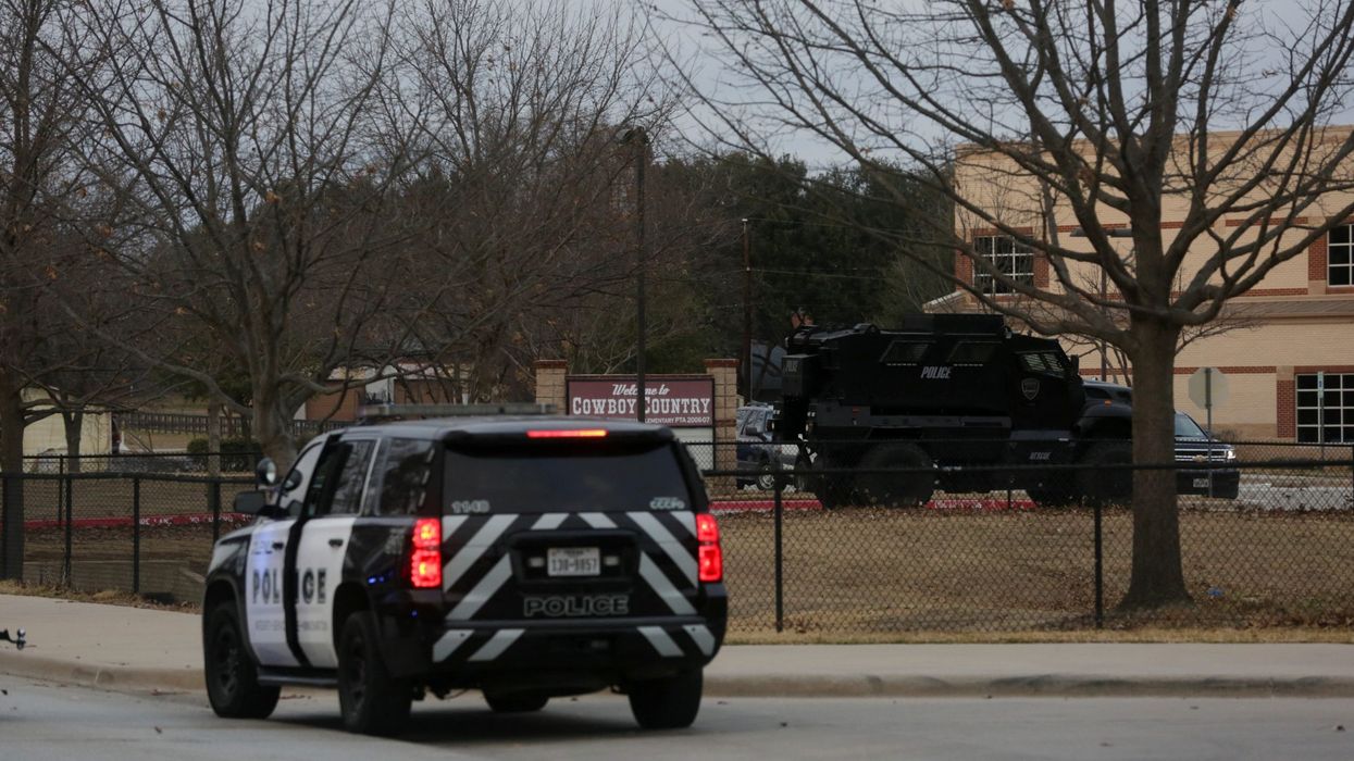 Hostages freed in Texas synagogue standoff, suspect dead