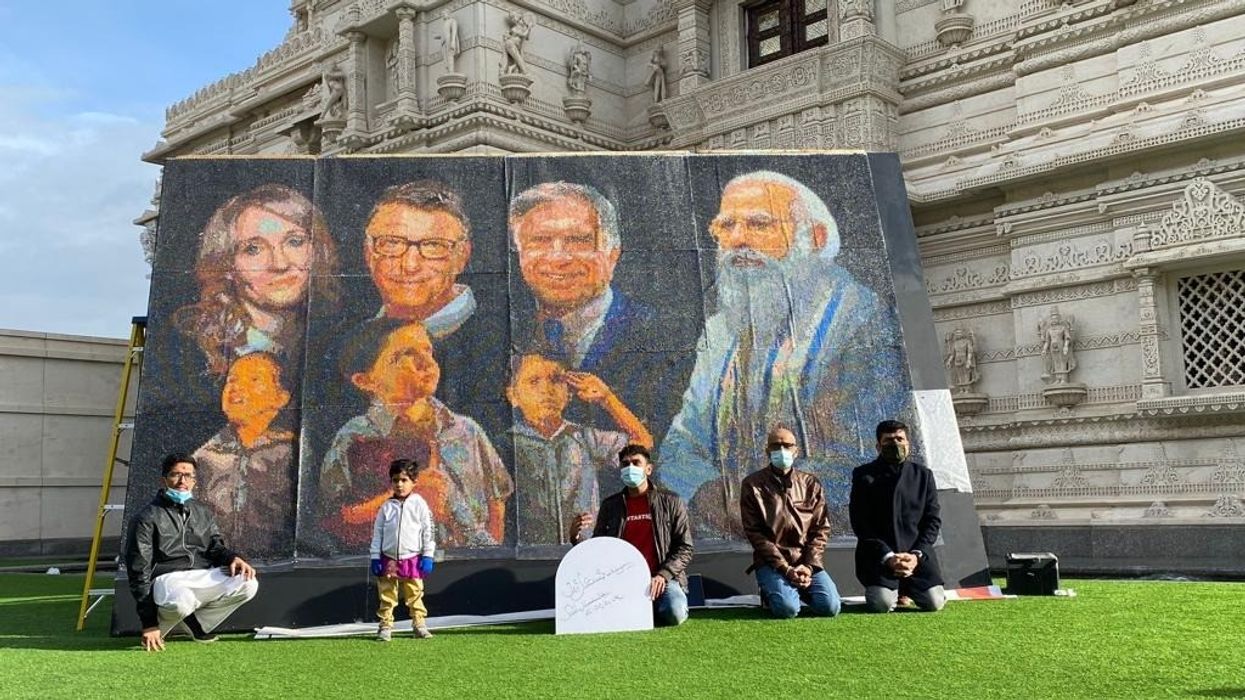 Bubble wrap painting featuring Modi sets Guinness record