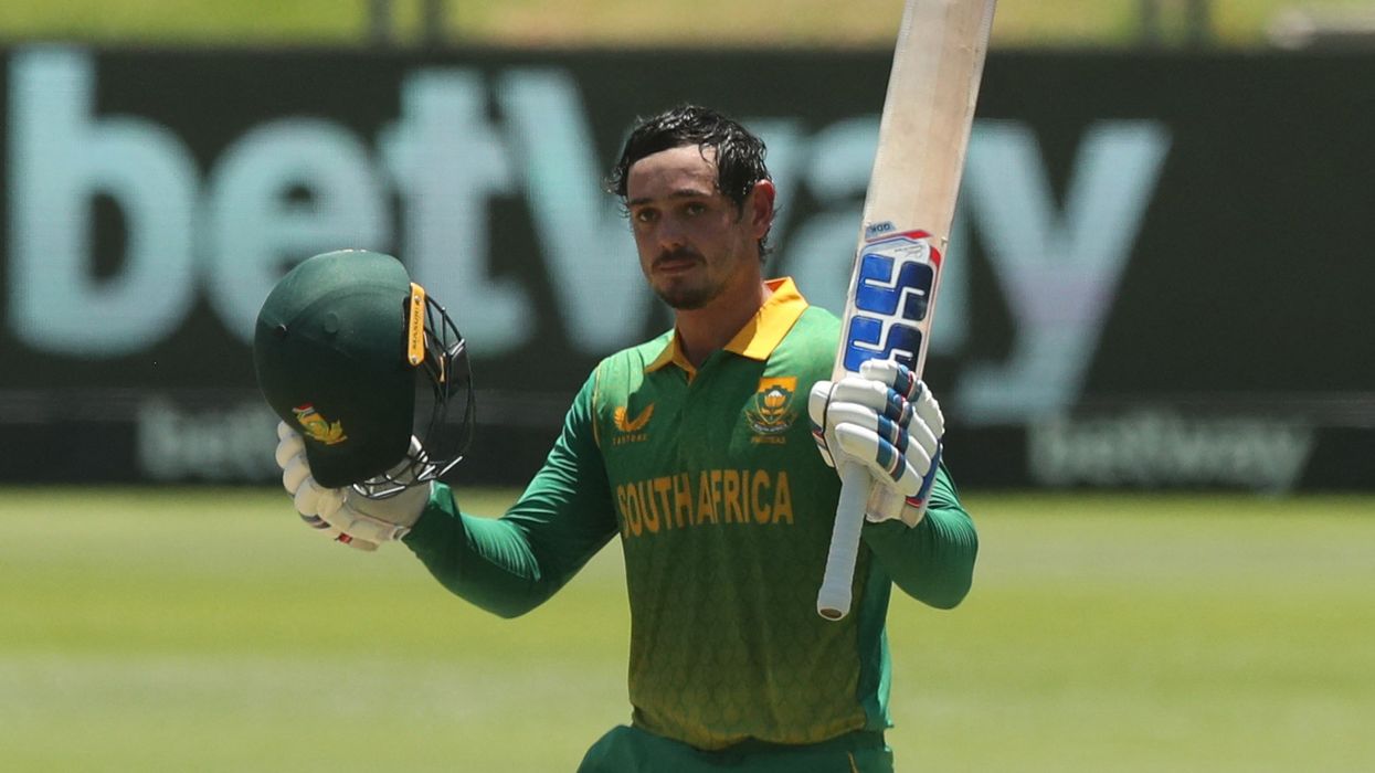 De Kock century sets up South Africa clean sweep