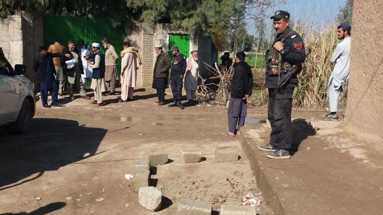 Fighting mistrust, Pakistan marks one year polio-free