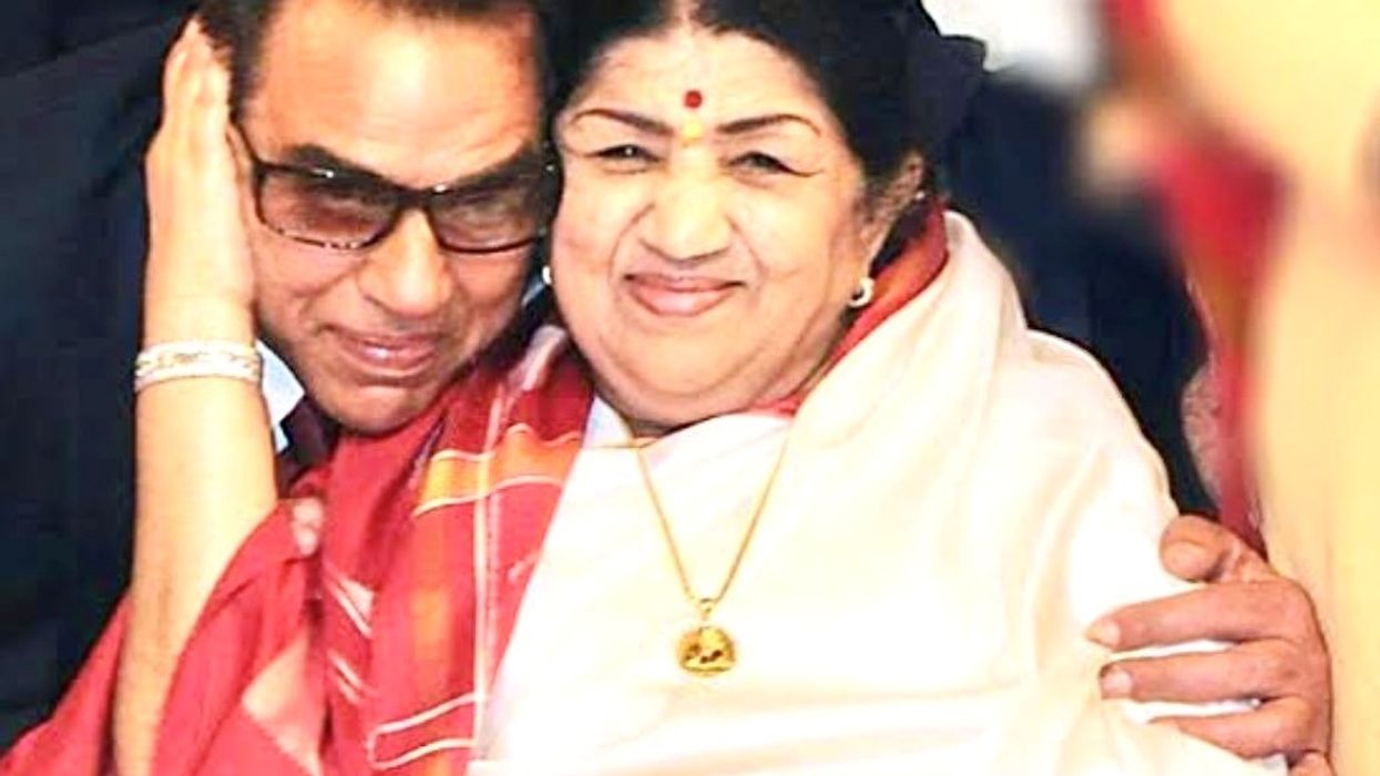 Bollywood pays tributes to the Legend