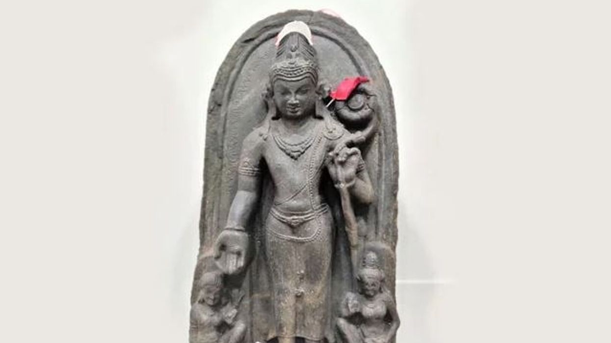 Stolen Buddha statue returned to Indian officials in Italy