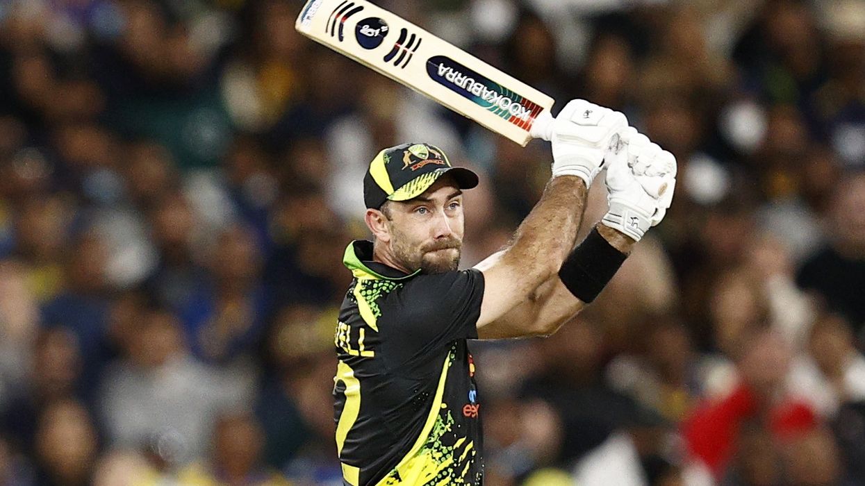 Inglis, Maxwell power Australia to victory over Sri Lanka