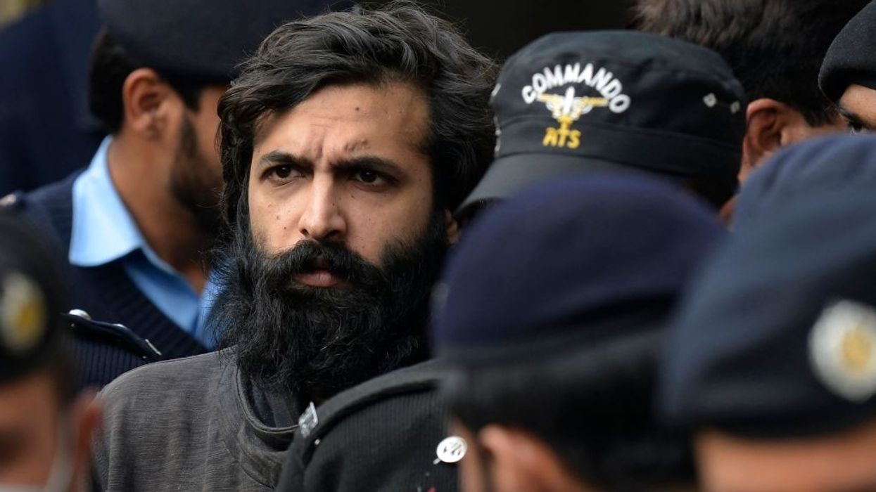 Pakistani American sentenced to death for beheading girlfriend