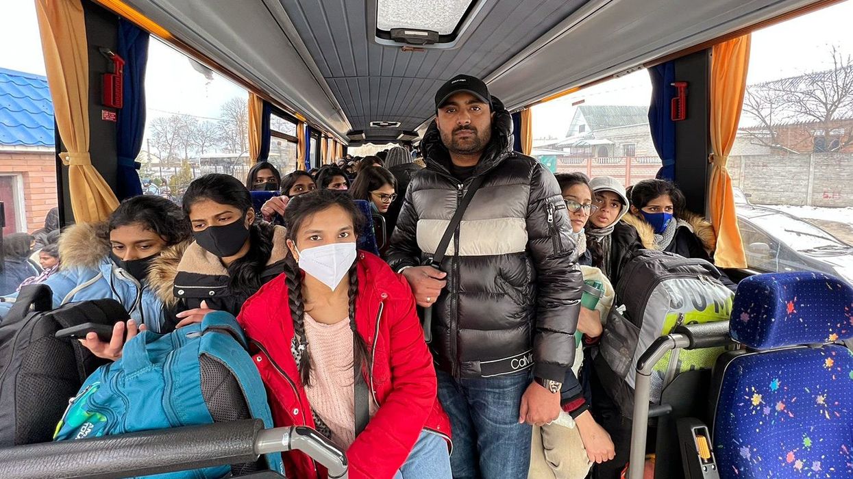 Indian students in Sumy board buses to safer zone