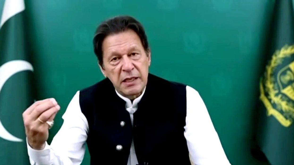 Pakistan lawmakers clash as no-trust debate begins
