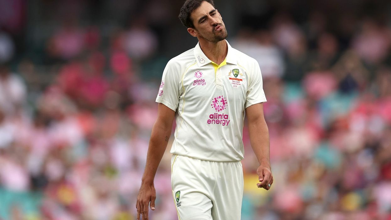 Australia in command of second Test after Starc wrecks Pakistan