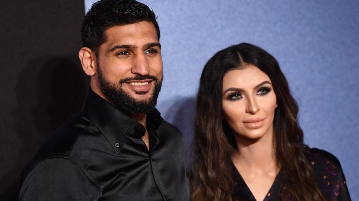 Boxer Khan says he was robbed at gunpoint in London