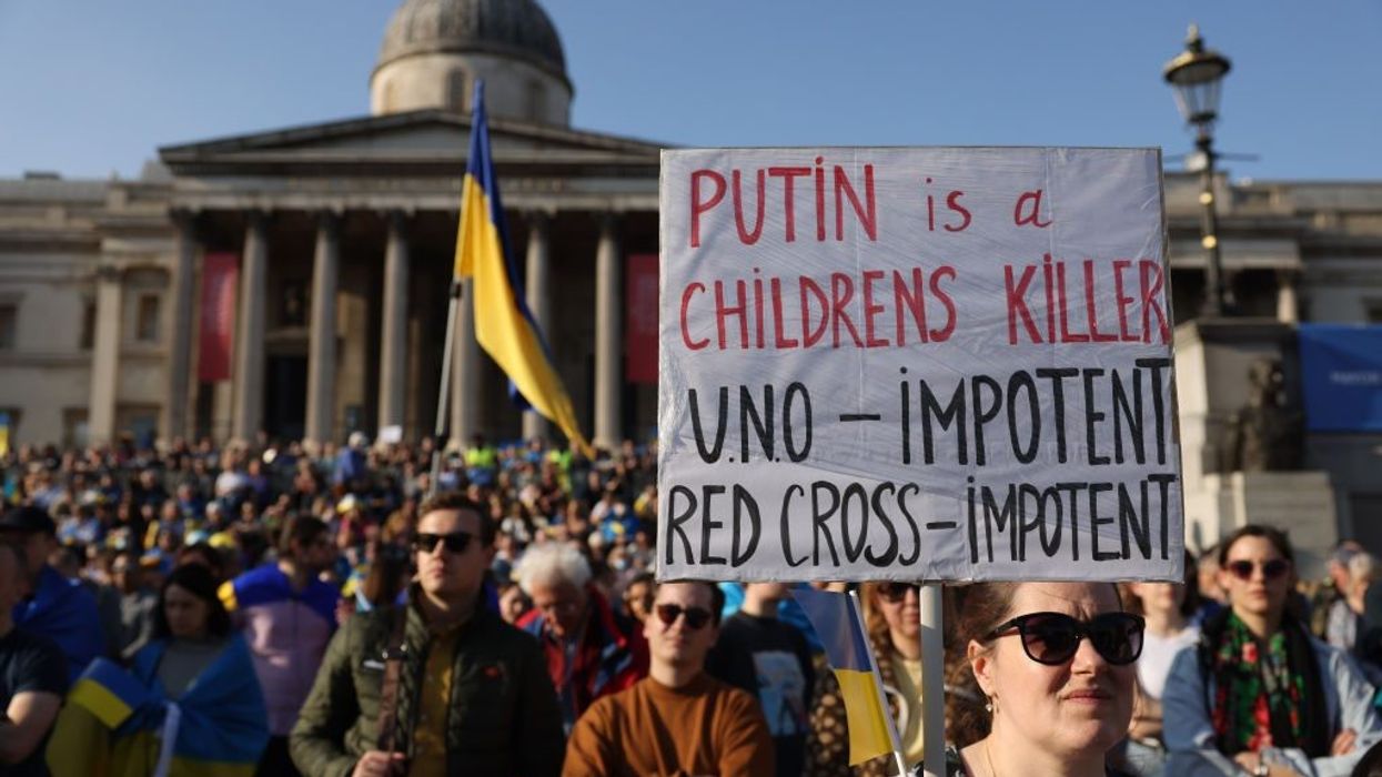 Mass rally in London in solidarity with Ukraine