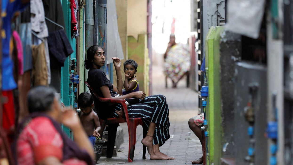 Street lights latest casualty of Sri Lankan economic crisis