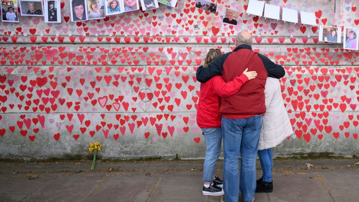 600,000 more catch Covid in UK in a week