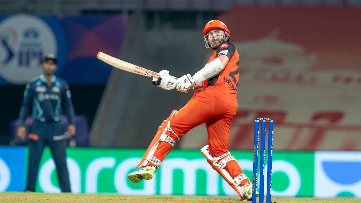 Williamson-led Hyderabad hand Gujarat first IPL loss