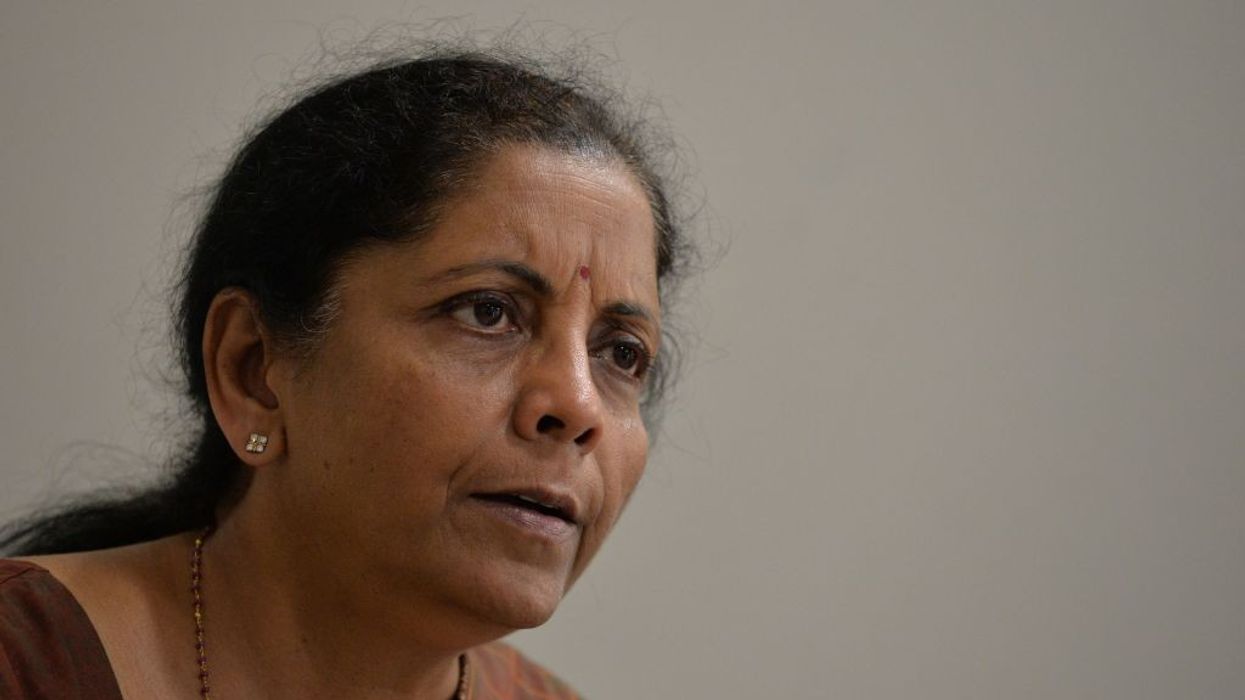 Indian finance minister meets heads of FedEx, Mastercard