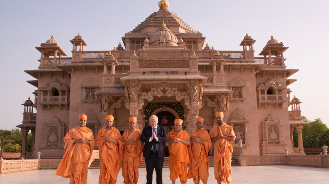 Johnson visits Akshardham temple in Gujarat