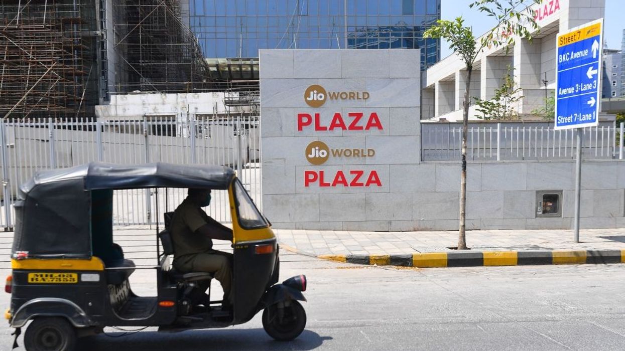 Reliance now eyes India's luxury market