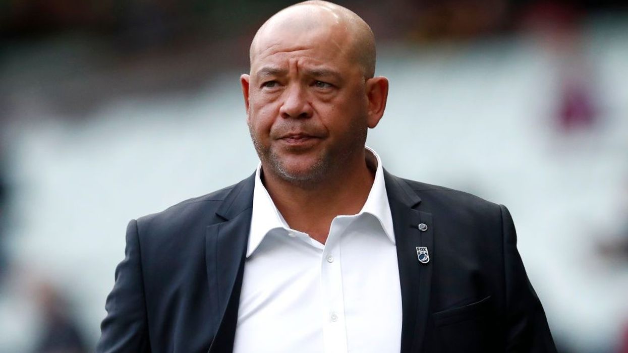 Australian all-round great Symonds dies in car crash