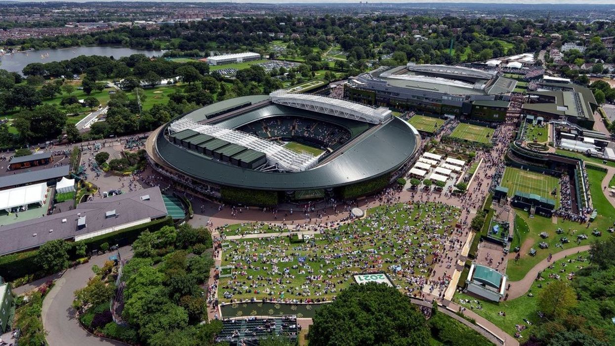Wimbledon to remove 'Miss' and 'Mrs' from honours boards