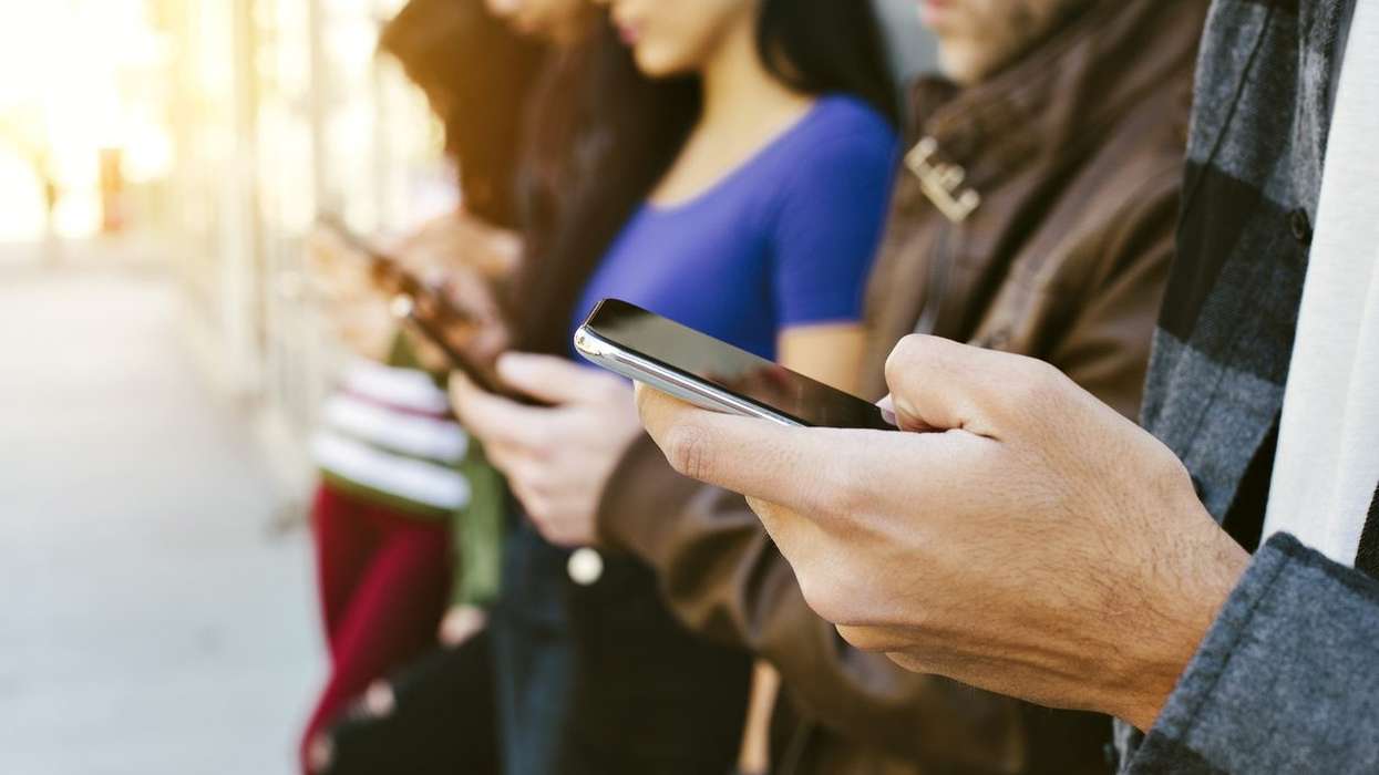 Believe it or not: Staring at your phone for too long can reduce your lifespan!