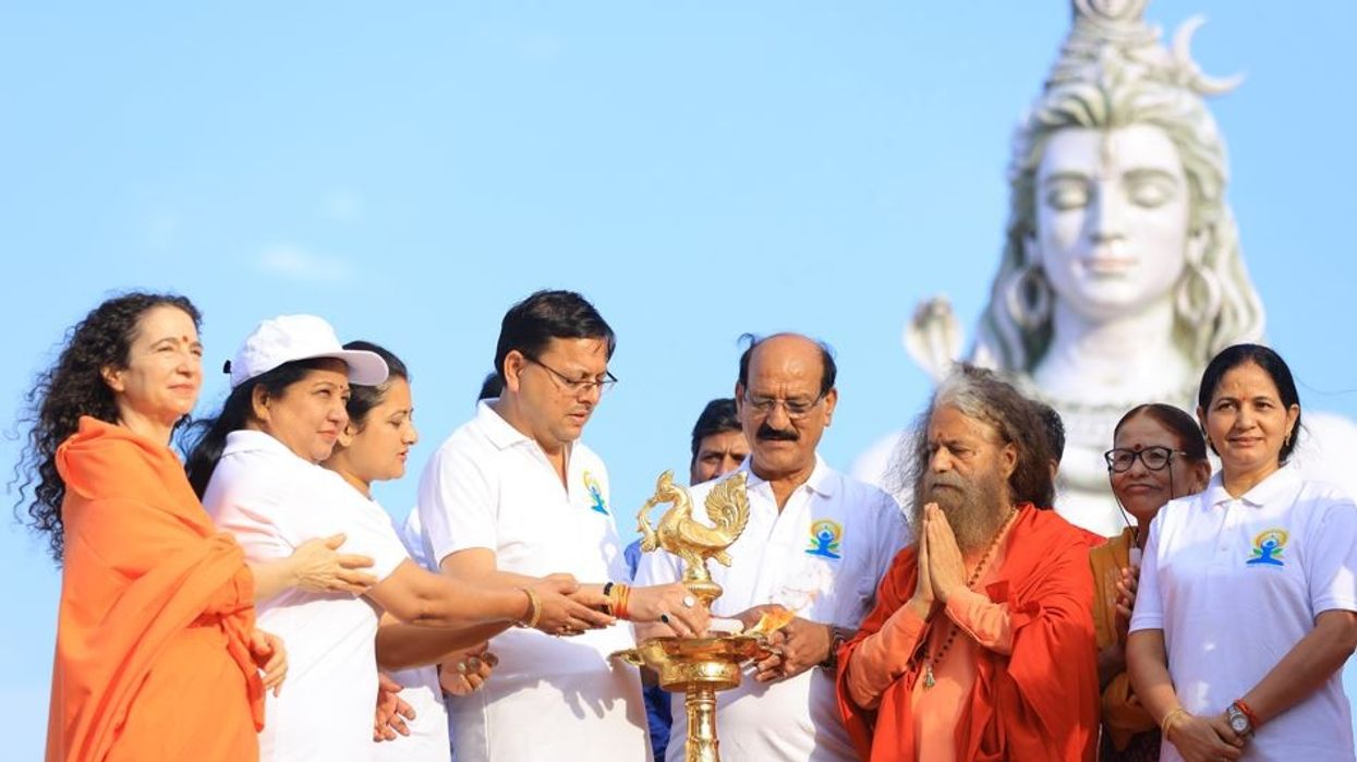Uttarakhand CM leads state’s Yoga day celebration with Yoga Gurus Pujya Swami Chidanand Saraswat and Pujya Sadhvi Bhagwati Saraswati