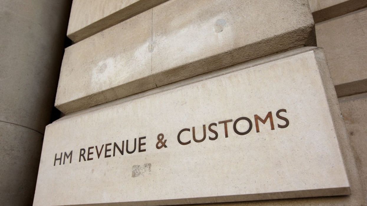 HMRC warns tax credits customers about scammers