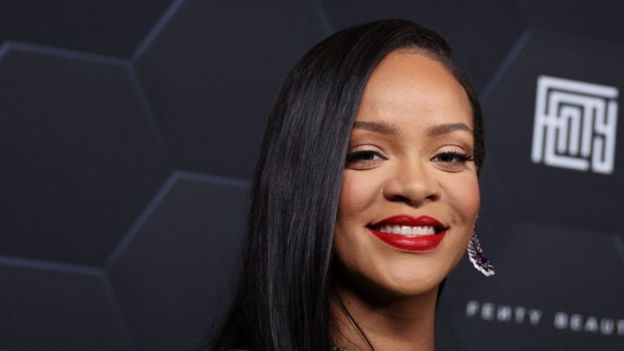 With $1.4 billion net worth, Rihanna becomes the youngest self-made billionaire