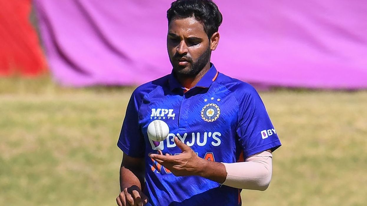 Bhuvneshwar Kumar becomes first bowler in T20I history to bowl 500 dot balls in powerplay