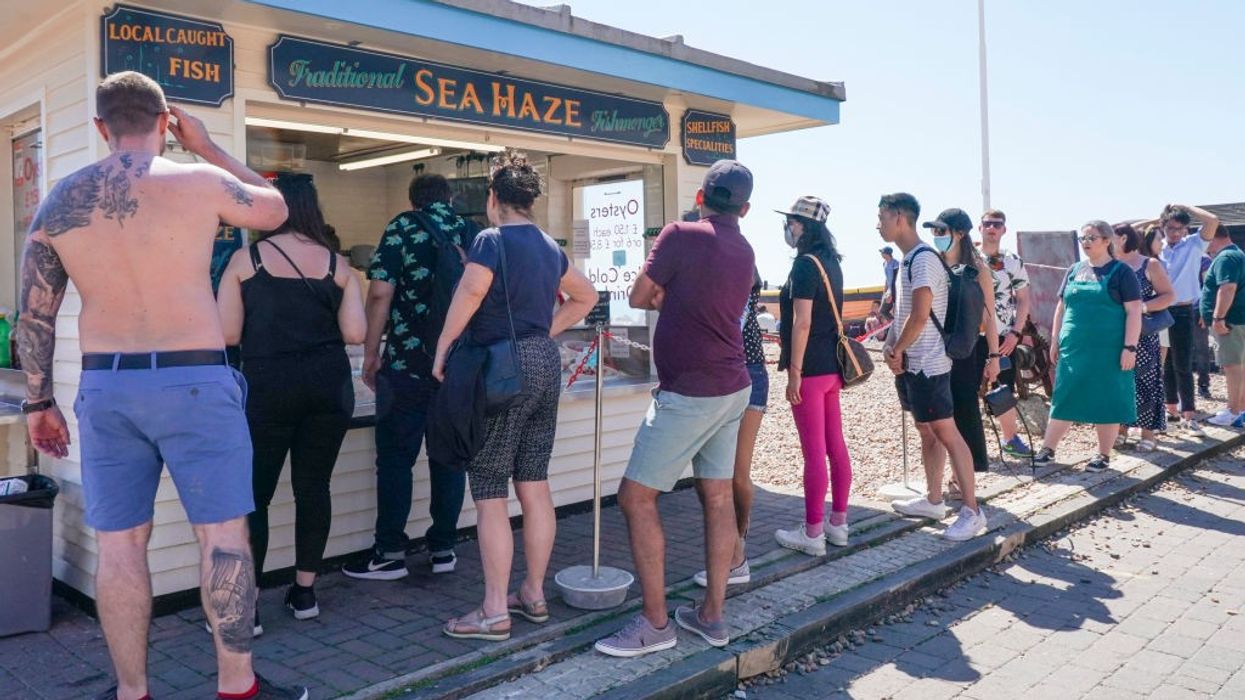 UK economy rebounds despite soaring inflation