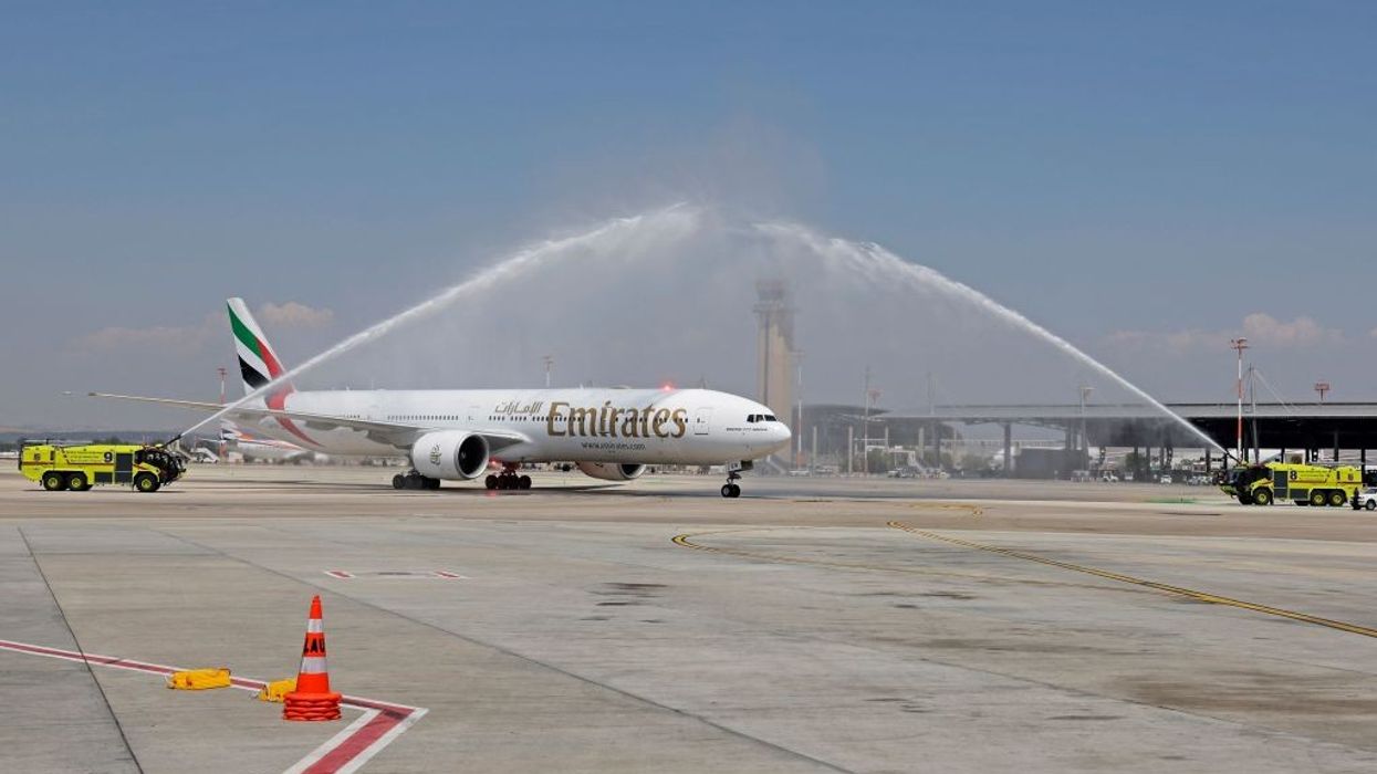 In face-off with London Heathrow, Emirates airline says it won't cut capacity