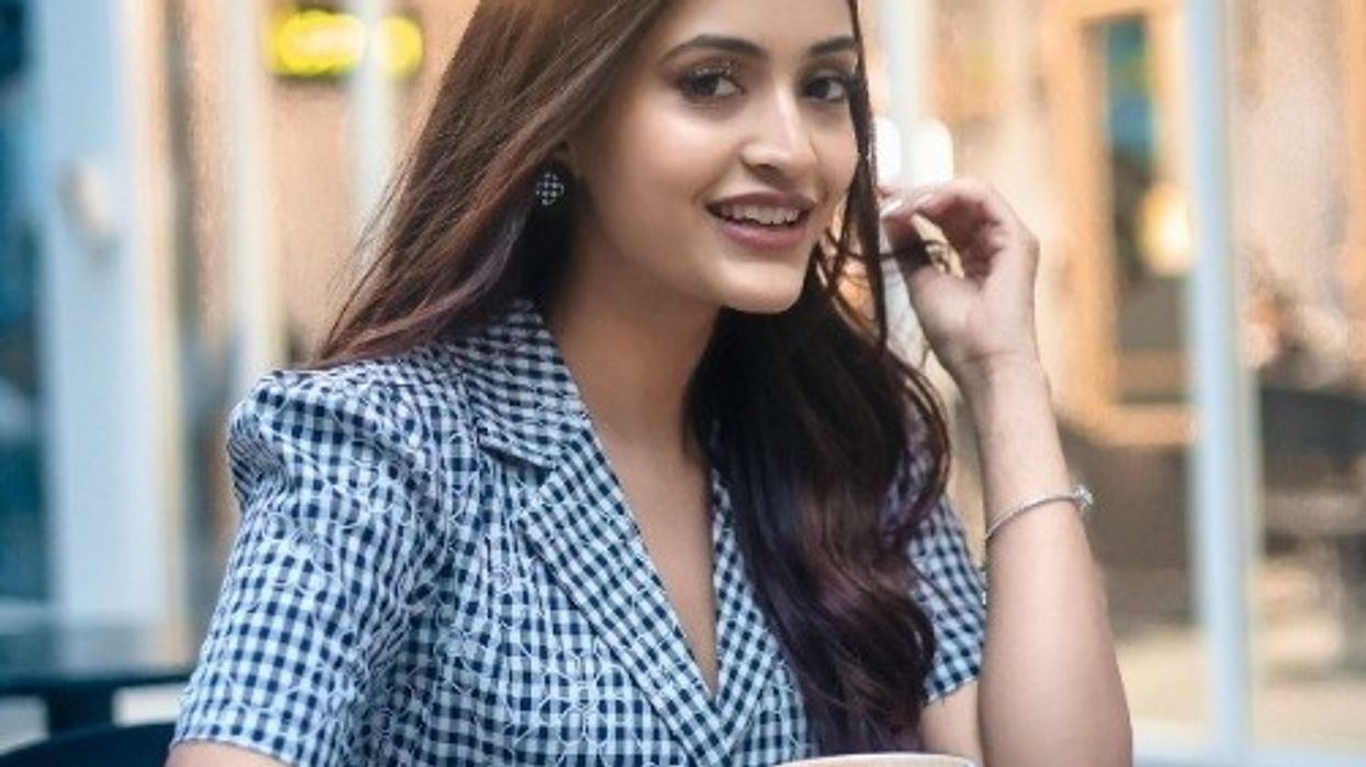 Chhoti Sardarni fame Akriti Agarwal wins hearts yet again with her music video Rote Rote Has Dunga