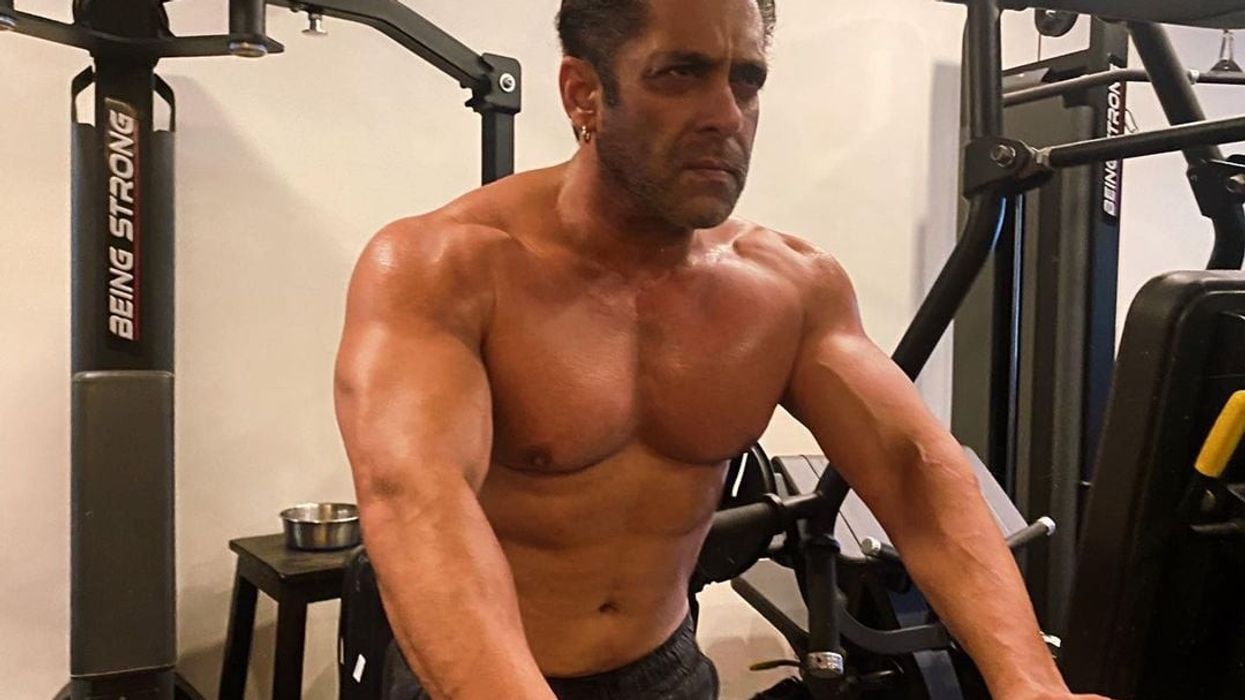 Salman Khan breaks the internet as he flaunts his chiselled body in a new shirtless photo
