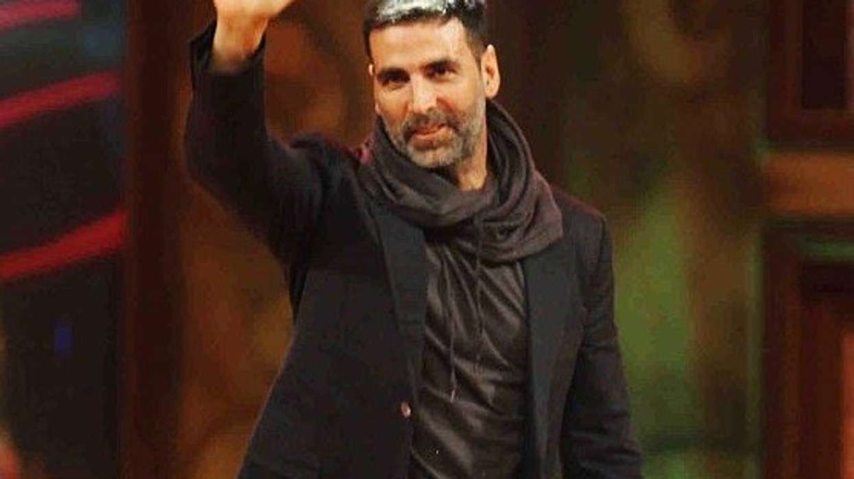 Akshay Kumar attends Kudo tournament, breaks bricks with hammer