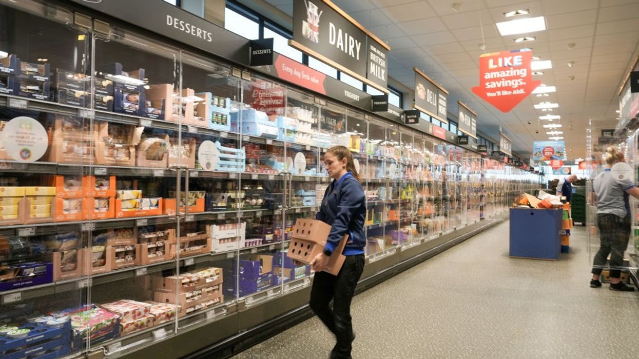 UK inflation jumps to 40-year high