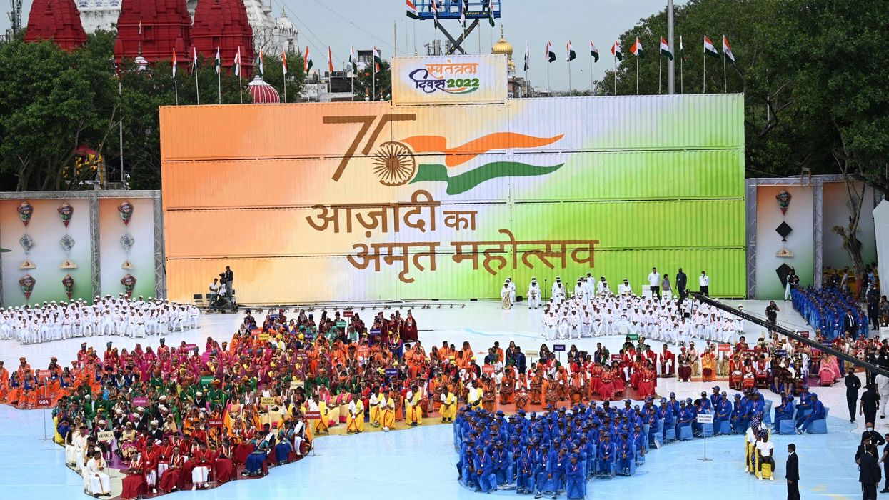 Modi outlines vision for self-reliant India