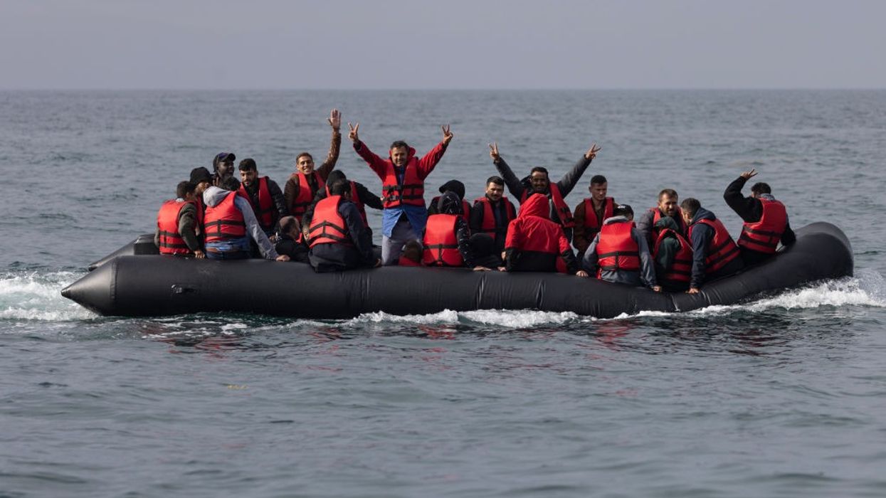 UK pays private firms £2.5 million for help to rescue migrants from Channel